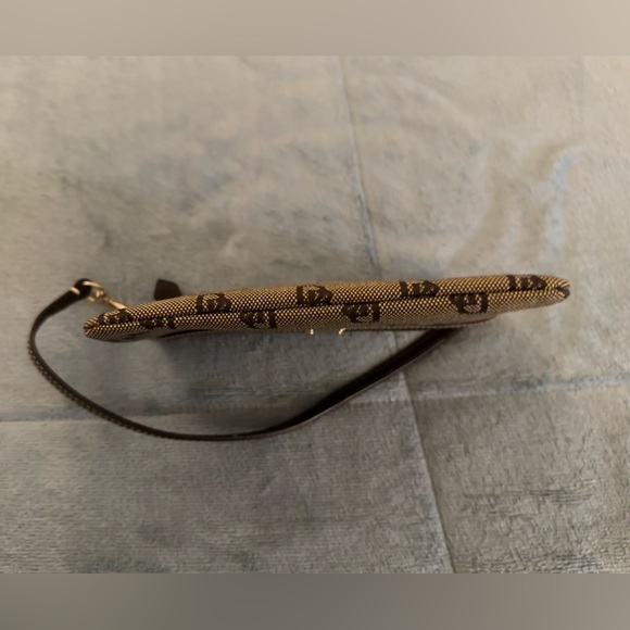 NWOT - Dooney and Bourke small logo canvas wristlet purse - Picture 3 of 4